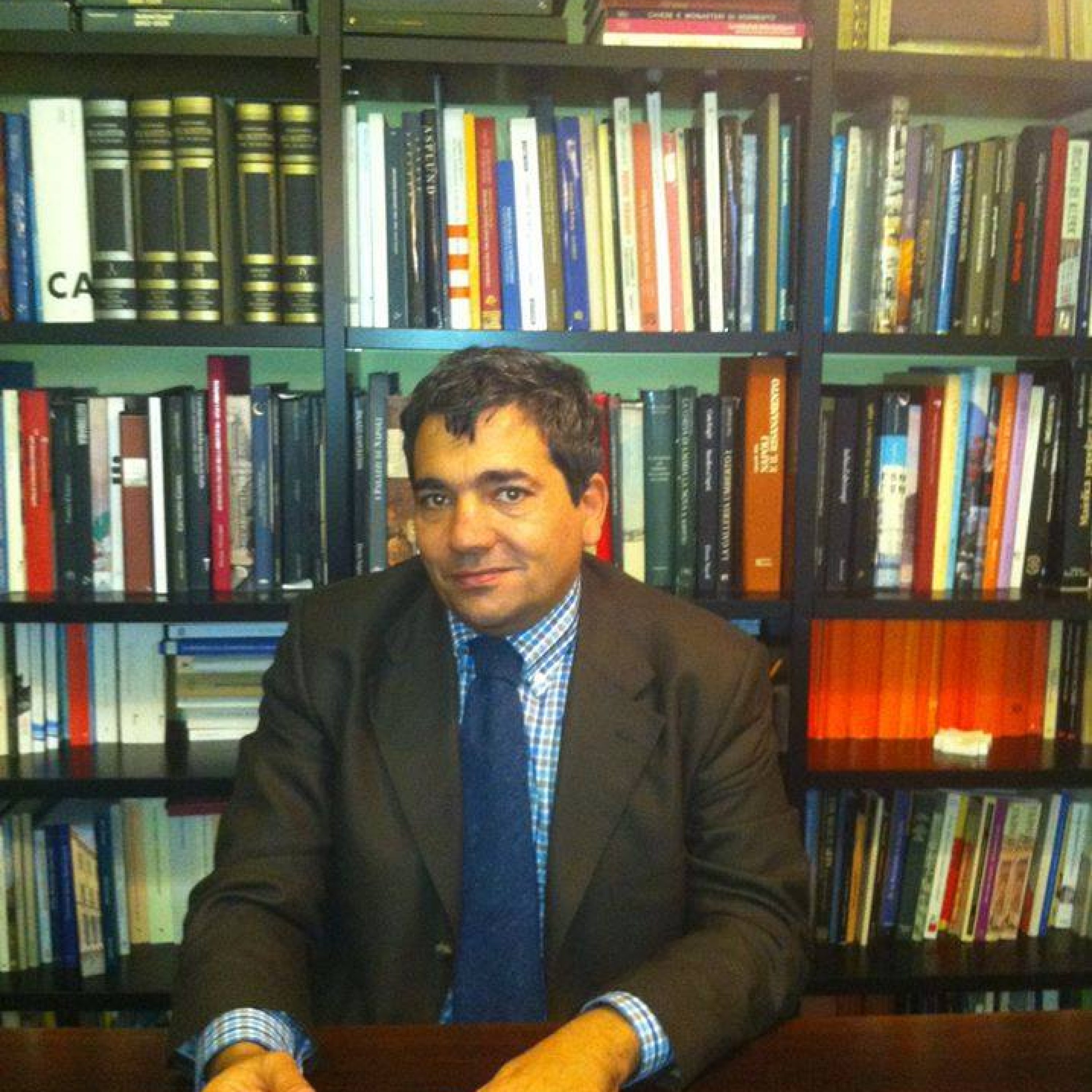 Foto del professore Fabio Mangone
